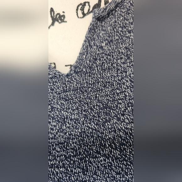 Eddie Bauer Women's Long Sleeve V-Neck Tight Knit Sweater Blue White Size Small - Picture 2 of 13